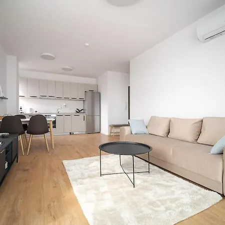 My Campus 1 Bdrm, Mountain View, Free Parking, Self Check-in *