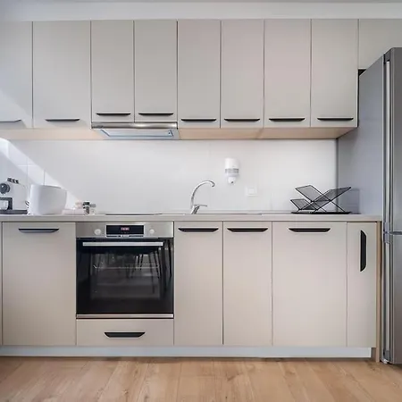 My Campus 1 Bdrm, Mountain View, Free Parking, Self Check-in *