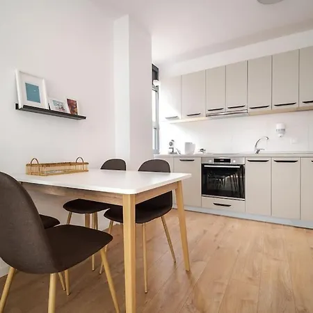 דירה My Campus 1 Bdrm, Mountain View, Free Parking, Self Check-in סופיה