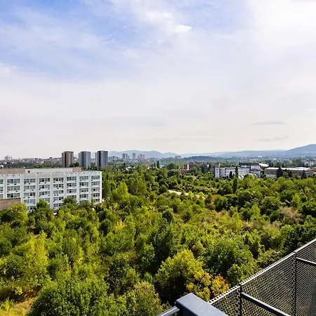 My Campus 1 Bdrm, Mountain View, Free Parking, Self Check-in