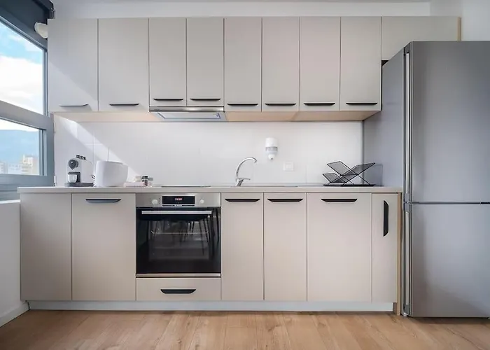 My Campus 1 Bdrm, Mountain View, Free Parking, Self Check-in *